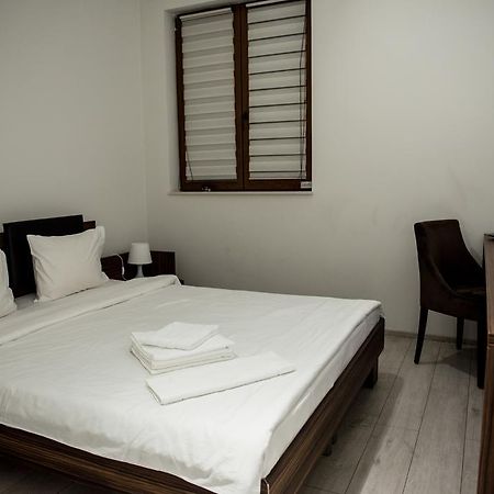 Luxe Stay Тыргу-Муреш Экстерьер фото