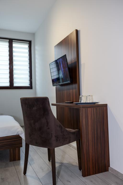Luxe Stay Тыргу-Муреш Экстерьер фото